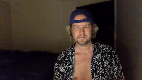 Snapshot of gcsurfer81 chatting on February 2025 08:54:01 AM gcsurfer81 online show from February 2025 08:54:01 AM