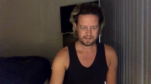 Snapshot of gcsurfer81 chatting on February 2025 07:34:01 AM gcsurfer81 online show from February 2025 07:34:01 AM