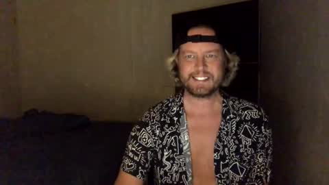 Snapshot of gcsurfer81 chatting on February 2025 08:40:02 AM gcsurfer81 online show from February 2025 08:40:02 AM