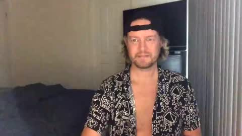 Snapshot of gcsurfer81 chatting on February 2025 11:04:01 PM gcsurfer81 online show from February 2025 11:04:01 PM