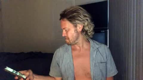 Snapshot of gcsurfer81 chatting on February 2025 07:31:01 AM gcsurfer81 online show from February 2025 07:31:01 AM