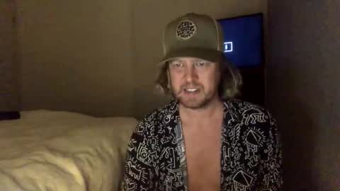 Snapshot of gcsurfer81 chatting on September 2025 08:58:02 AM gcsurfer81 online show from September 2025 08:58:02 AM