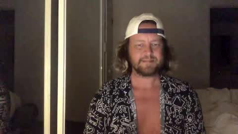 Snapshot of gcsurfer81 chatting on October 2025 09:49:01 AM gcsurfer81 online show from October 2025 09:49:01 AM