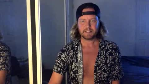 Snapshot of gcsurfer81 chatting on December 2025 09:29:02 AM gcsurfer81 online show from December 2025 09:29:02 AM