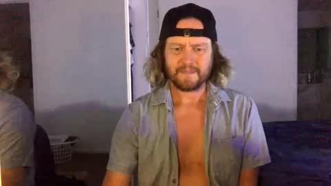 Snapshot of gcsurfer81 chatting on December 2025 09:15:01 AM gcsurfer81 online show from December 2025 09:15:01 AM