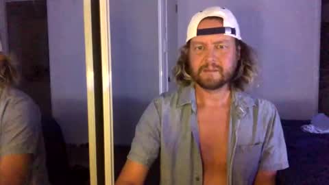 Snapshot of gcsurfer81 chatting on December 2025 09:27:02 AM gcsurfer81 online show from December 2025 09:27:02 AM