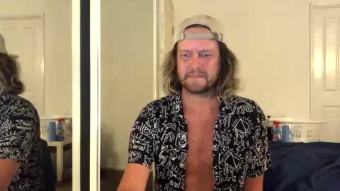 Snapshot of gcsurfer81 chatting on January 2026 09:34:02 AM gcsurfer81 online show from January 2026 09:34:02 AM