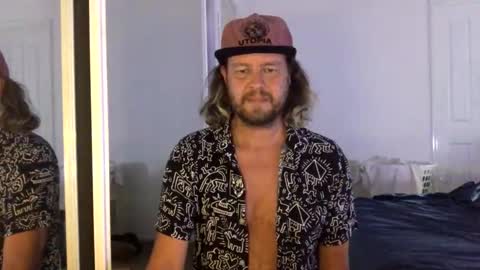 Snapshot of gcsurfer81 chatting on January 2026 08:19:01 AM gcsurfer81 online show from January 2026 08:19:01 AM