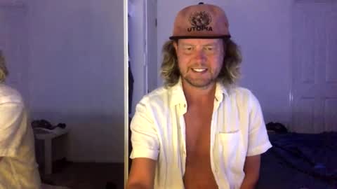 Snapshot of gcsurfer81 chatting on February 2026 08:32:01 AM gcsurfer81 online show from February 2026 08:32:01 AM