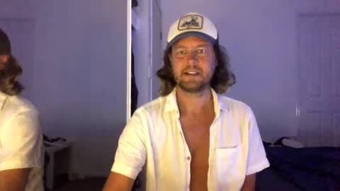 Snapshot of gcsurfer81 chatting on February 2026 08:33:02 AM gcsurfer81 online show from February 2026 08:33:02 AM