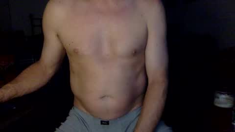 Snapshot of geetarluvver chatting on December 2024 01:43:01 AM geetarluvver online show from December 2024 01:43:01 AM