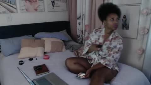 The Empress online show from October 2025 10:16:01 AM