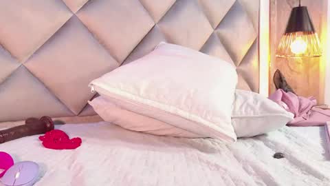 Maria  online show from May 2026 10:36:01 AM