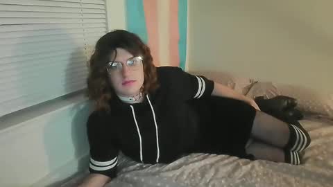 Rachelle online show from November 2025 01:59:02 AM