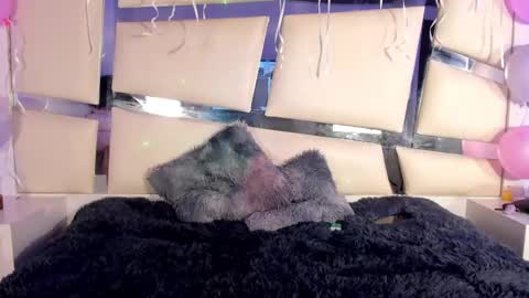 Genesis online show from November 2025 04:01:02 AM