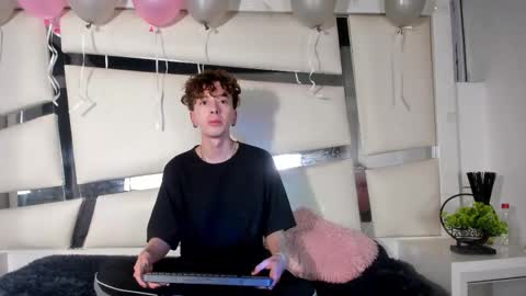 genesis_js online show from November 2025 03:39:01 AM