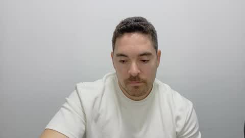 genesis_wb online show from November 2025 01:28:02 AM