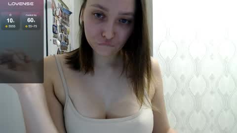 genev__ievee online show from April 2026 05:44:02 PM