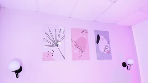 Sofia online show from December 2024 08:20:01 AM