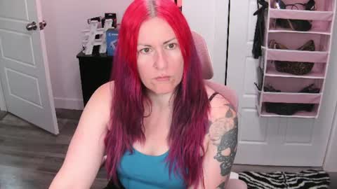 Snapshot of gennyrock chatting on June 2026 01:32:02 PM Genny Rock and online show from June 2026 01:32:02 PM