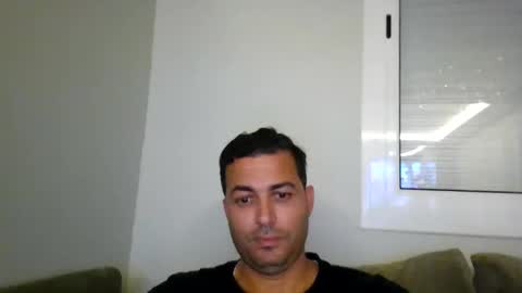 Snapshot of genteldevil chatting on November 2025 09:11:01 PM genteldevil online show from November 2025 09:11:01 PM