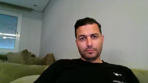 Snapshot of genteldevil chatting on February 2026 03:40:02 PM genteldevil online show from February 2026 03:40:02 PM