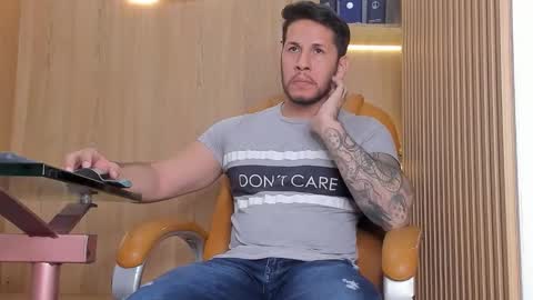 Snapshot of george_diesell_ chatting on November 2025 09:03:01 PM George online show from November 2025 09:03:01 PM