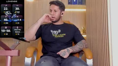 Snapshot of george_diesell_ chatting on November 2025 09:46:02 PM George online show from November 2025 09:46:02 PM