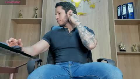 Snapshot of george_diesell_ chatting on July 2026 11:30:01 PM George online show from July 2026 11:30:01 PM