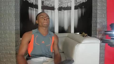 G E O R G E online show from October 2025 04:10:02 AM