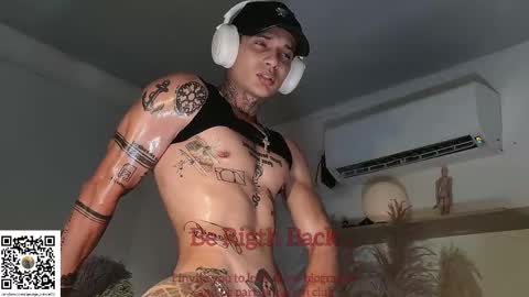 independent model online show from February 2025 06:58:02 AM