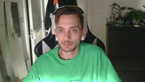 Snapshot of georgek0011 chatting on January 2026 03:55:01 AM georgek0011 online show from January 2026 03:55:01 AM