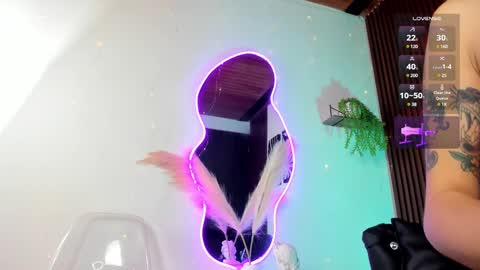 Snapshot of georgina_caruso chatting on February 2025 11:23:02 PM Georgina Caruso online show from February 2025 11:23:02 PM