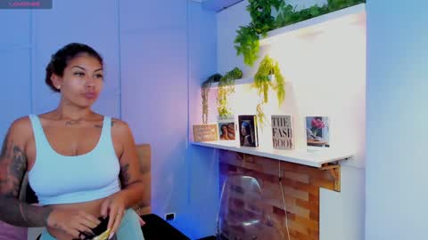 Snapshot of georgina_coule chatting on December 2024 12:05:02 PM Georgina Coule online show from December 2024 12:05:02 PM