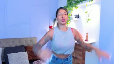 Snapshot of georgina_coule chatting on October 2025 01:23:02 PM Georgina Coule online show from October 2025 01:23:02 PM