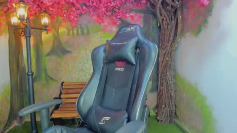 Snapshot of georginacollins chatting on November 2025 11:10:02 AM Georgina online show from November 2025 11:10:02 AM