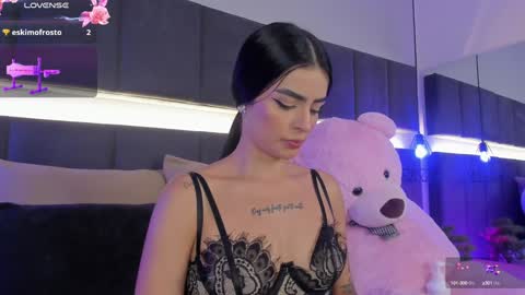 Kendal  online show from January 2025 03:05:02 AM