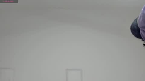 Kendal  online show from February 2025 11:38:02 AM