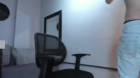 Snapshot of georgios_makris chatting on December 2025 03:23:01 AM Georgios Makris online show from December 2025 03:23:01 AM