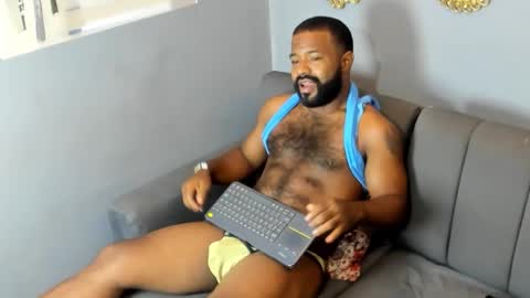 Snapshot of gerald_scott7 chatting on December 2025 11:42:02 PM GERALD online show from December 2025 11:42:02 PM