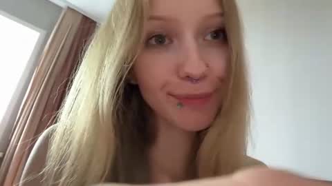 Sophie online show from August 2026 09:15:02 AM