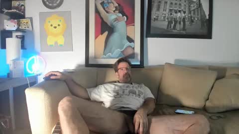 GetsNatty online show from November 2025 04:35:01 AM