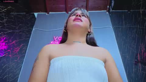 Snapshot of gewn2004 chatting on December 2025 10:54:02 AM gewn2004 online show from December 2025 10:54:02 AM