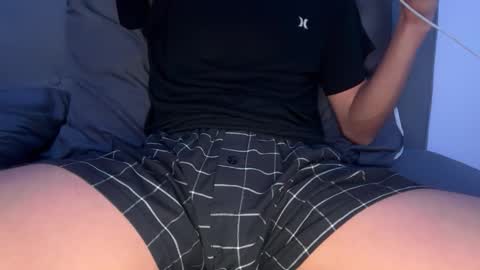 gh0st_boy_ online show from October 2025 02:01:01 AM