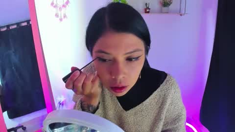 giaaaa   online show from February 2026 11:05:02 PM