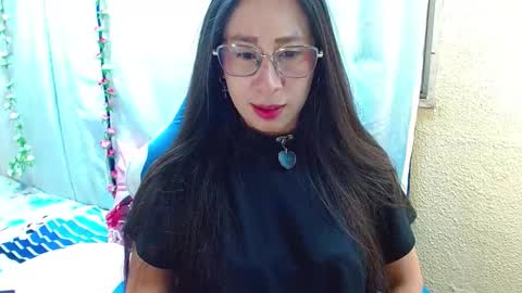 Snapshot of gia_leinn chatting on September 2025 11:52:01 PM Gia online show from September 2025 11:52:01 PM
