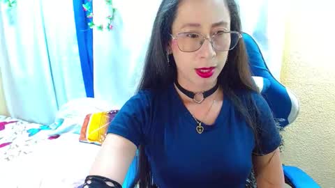 Snapshot of gia_leinn chatting on October 2025 08:53:02 PM Gia online show from October 2025 08:53:02 PM