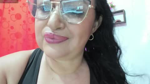 nahomi online show from December 2025 11:33:02 PM