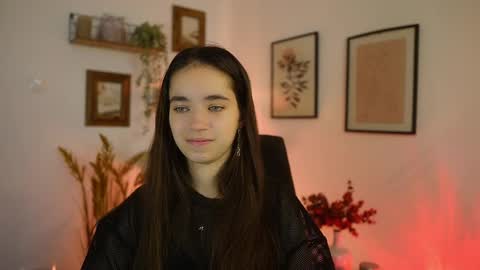 Gia Paige18 online show from October 2025 08:22:01 AM