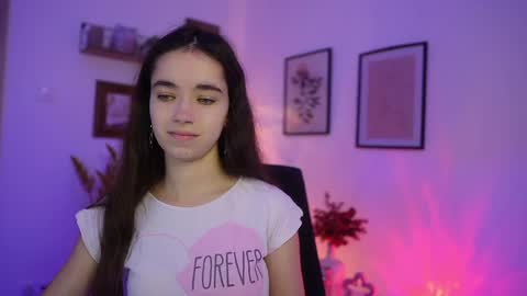 Gia Paige18 online show from November 2025 09:11:01 AM